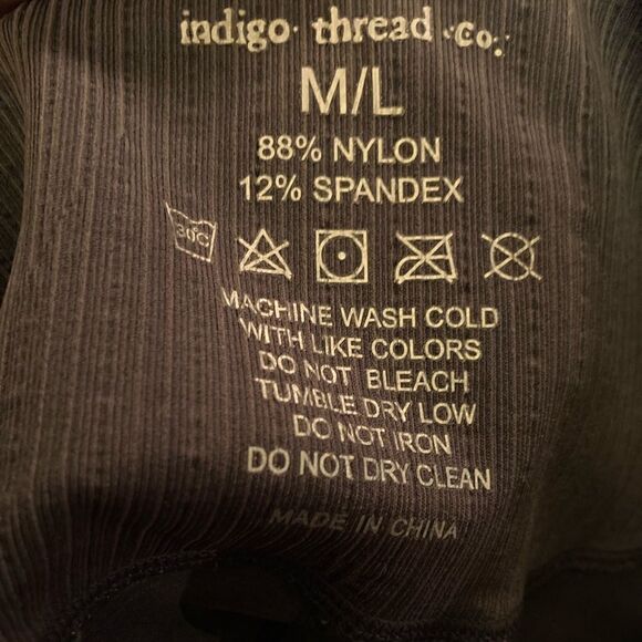 Indigo Thread Co. Leggings Woman’s Size M/L - Picture 3 of 4